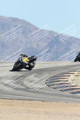 media/Oct-05-2025-CVMA (Sun) [[beeef4f201]]/Race 11-500-400(4)-350 Supersport/